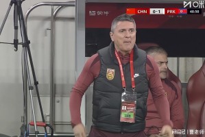 500彩票服务-主力被抽走，替补照样赢！安东尼奥为什么永远不让我们失望？