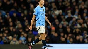 500彩票资讯-曼晚：胡桑诺夫预计伤缺两周，需与时间赛跑争取赶上曼市德比