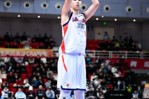 500彩票服务-媒体人：徐昕可能早就有能力成为CBA主力轮换 没打好肯定另有原因